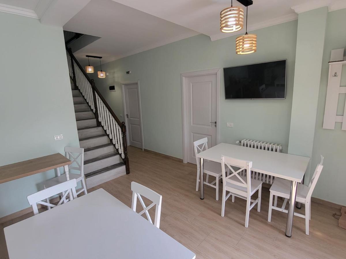 Colt De Rai Bed & Breakfast Hirtoape Exterior photo