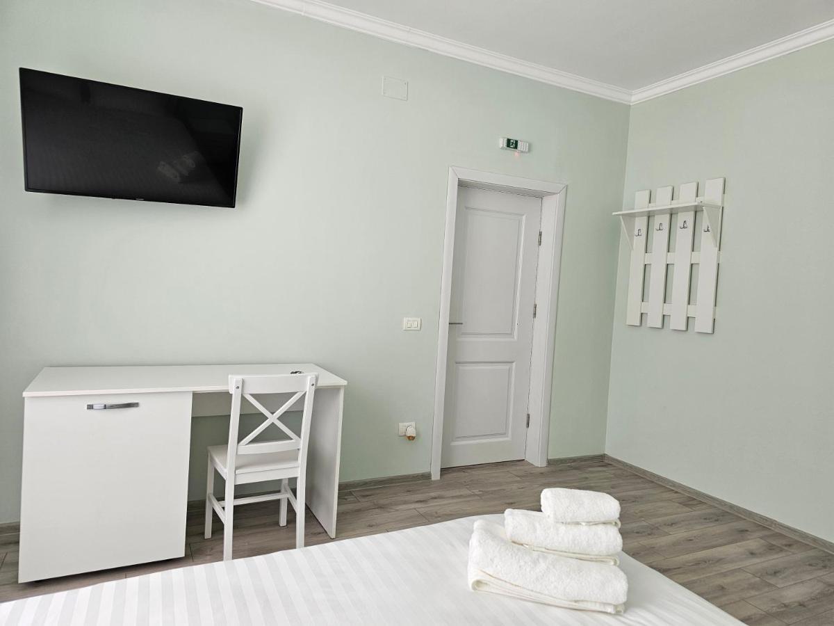 Colt De Rai Bed & Breakfast Hirtoape Exterior photo
