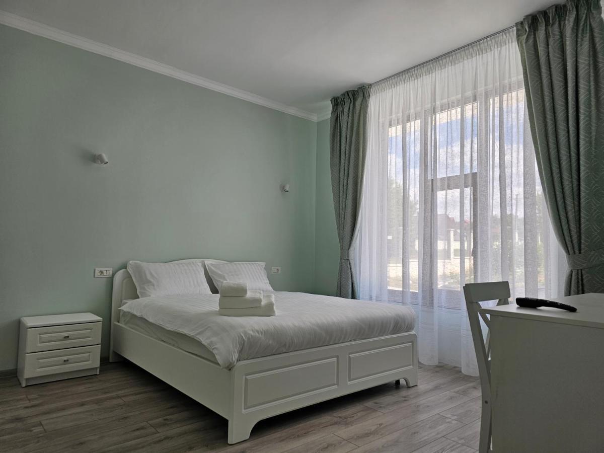 Colt De Rai Bed & Breakfast Hirtoape Exterior photo