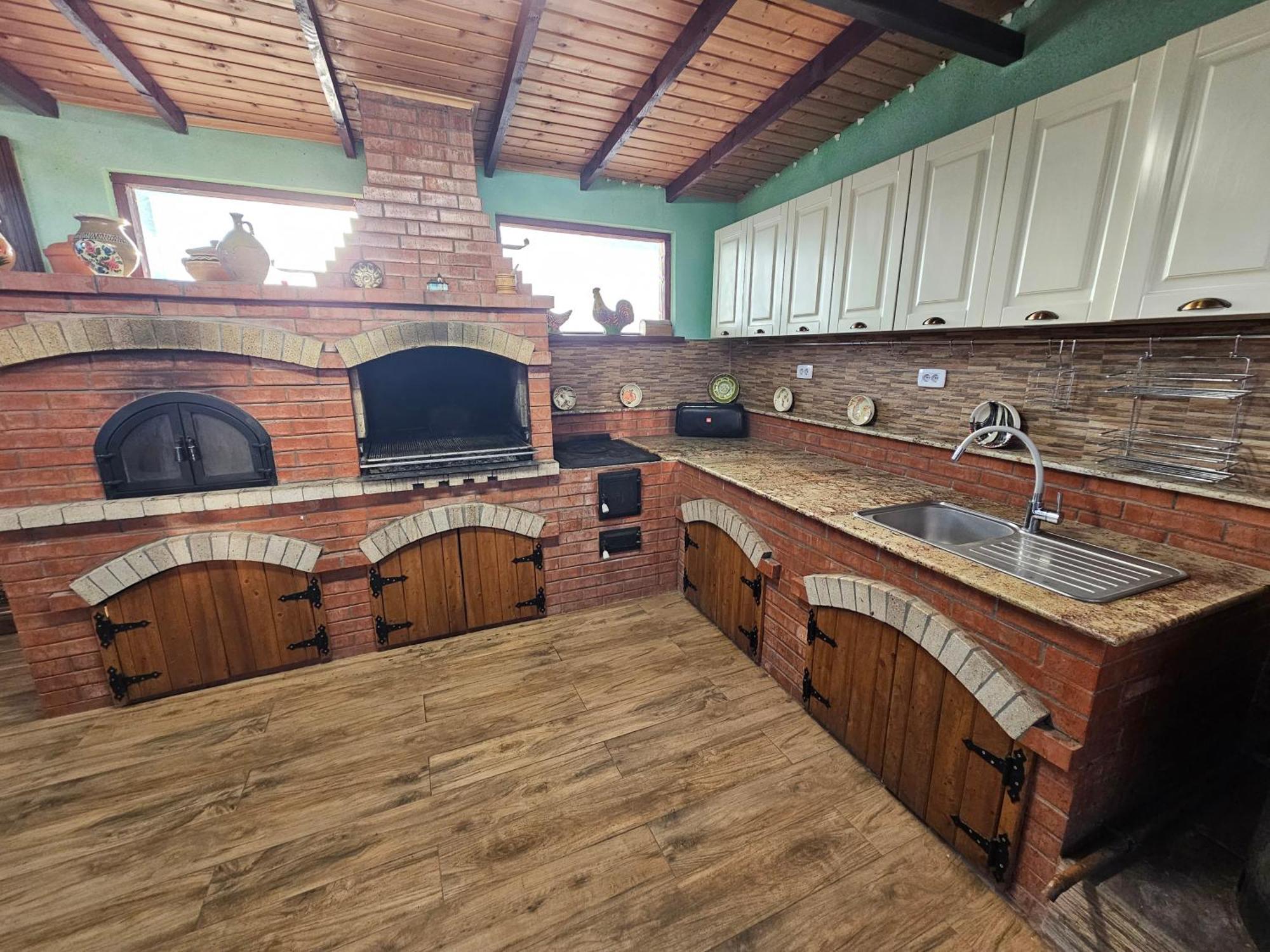 Colt De Rai Bed & Breakfast Hirtoape Exterior photo