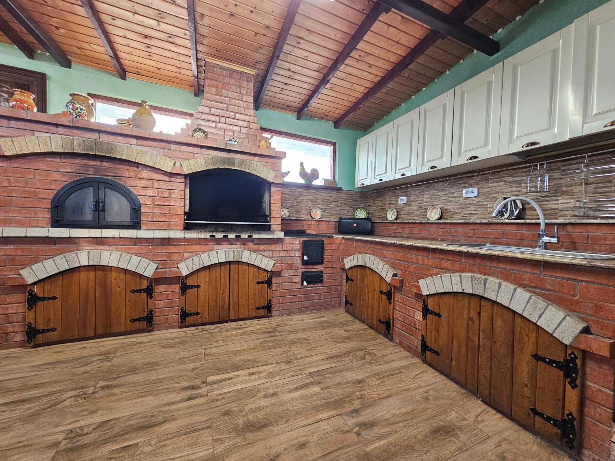 Colt De Rai Bed & Breakfast Hirtoape Exterior photo