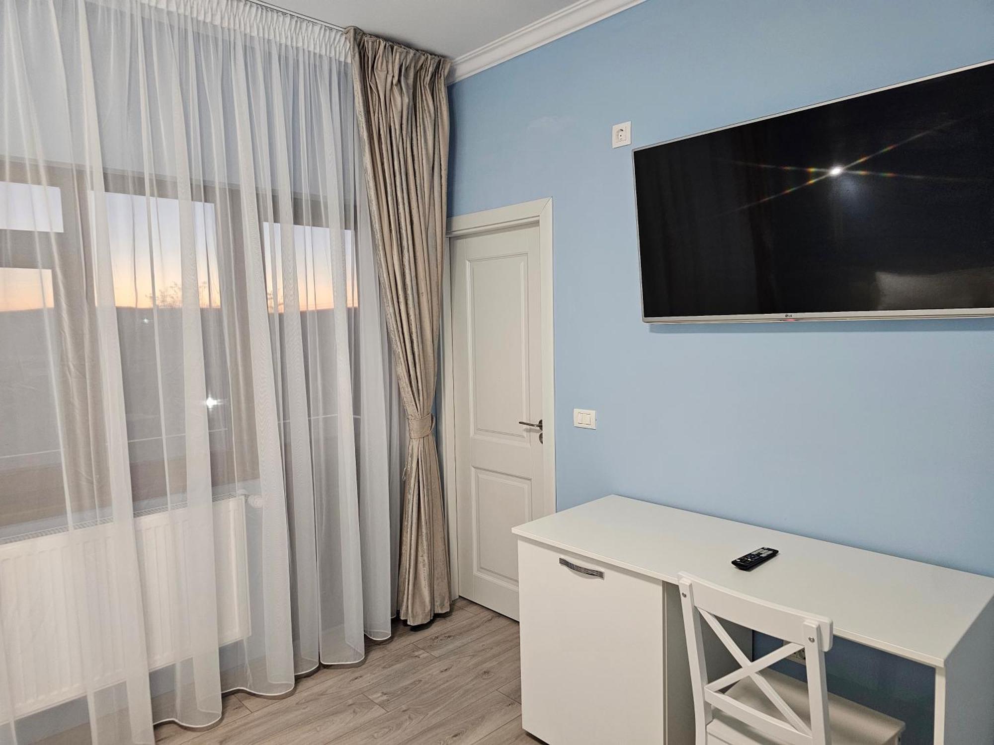 Colt De Rai Bed & Breakfast Hirtoape Room photo